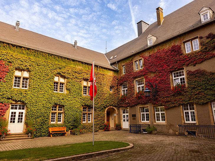 Exterior shot of the Chateau de Differdange 